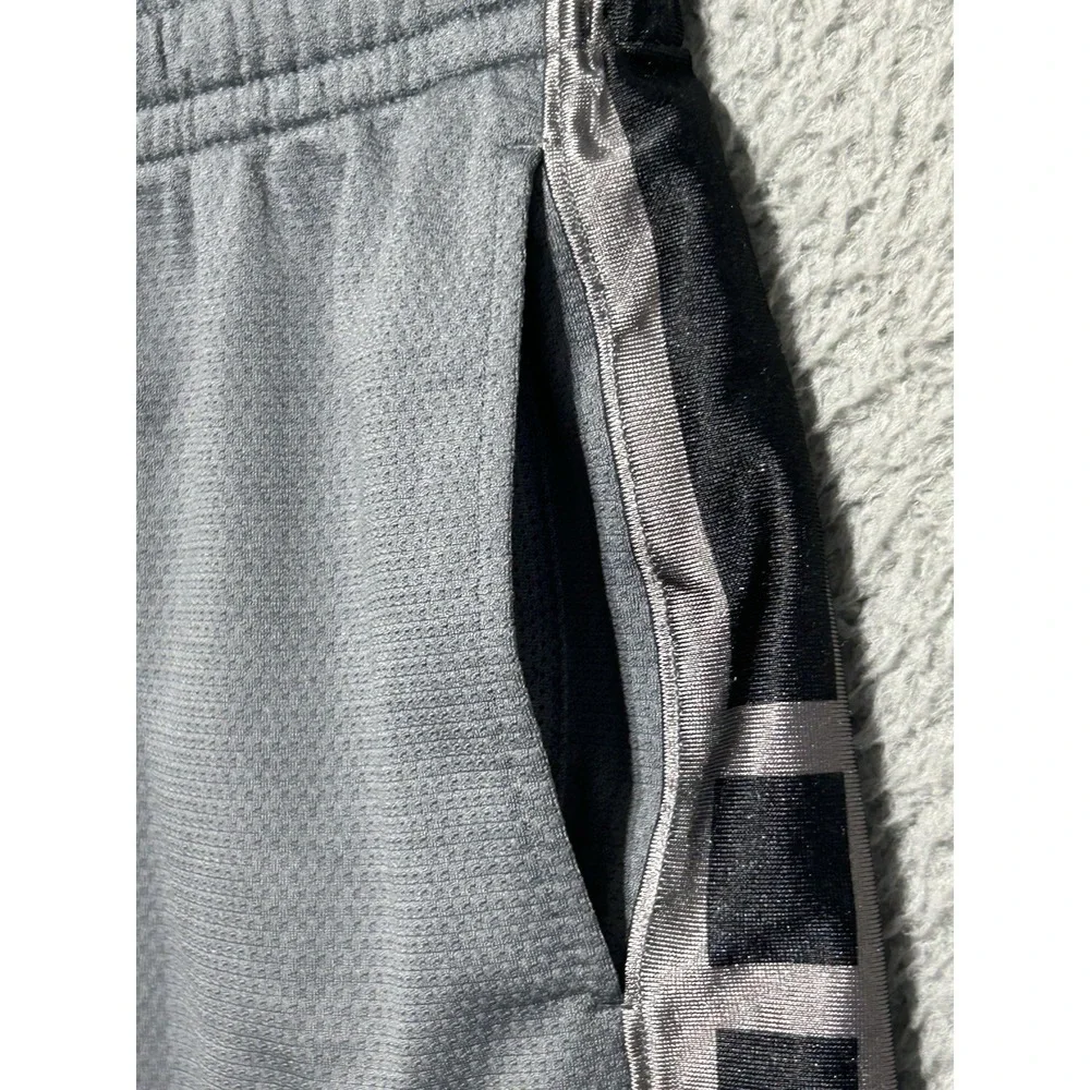 Youth Boys M Clothing Lot Of Shorts 4 Pair And 2 Shirts Nike Under Armour Adidas